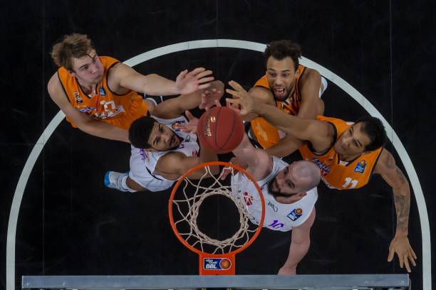 员在国际比 员在国际比